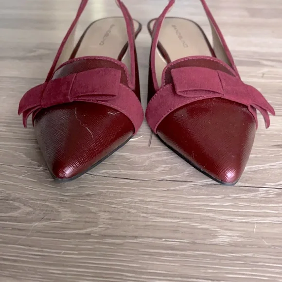 NWOB Bandolino maroon flat wedge with bow - Picture 2 of 9
